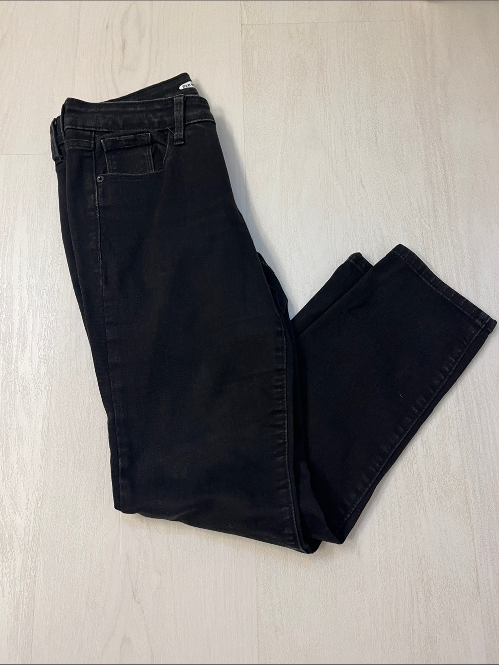 Old Navy Size 4 Short Black Power Straight Jeans